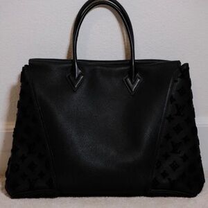 Louis Vuitton Black Veau Cachemire Tote